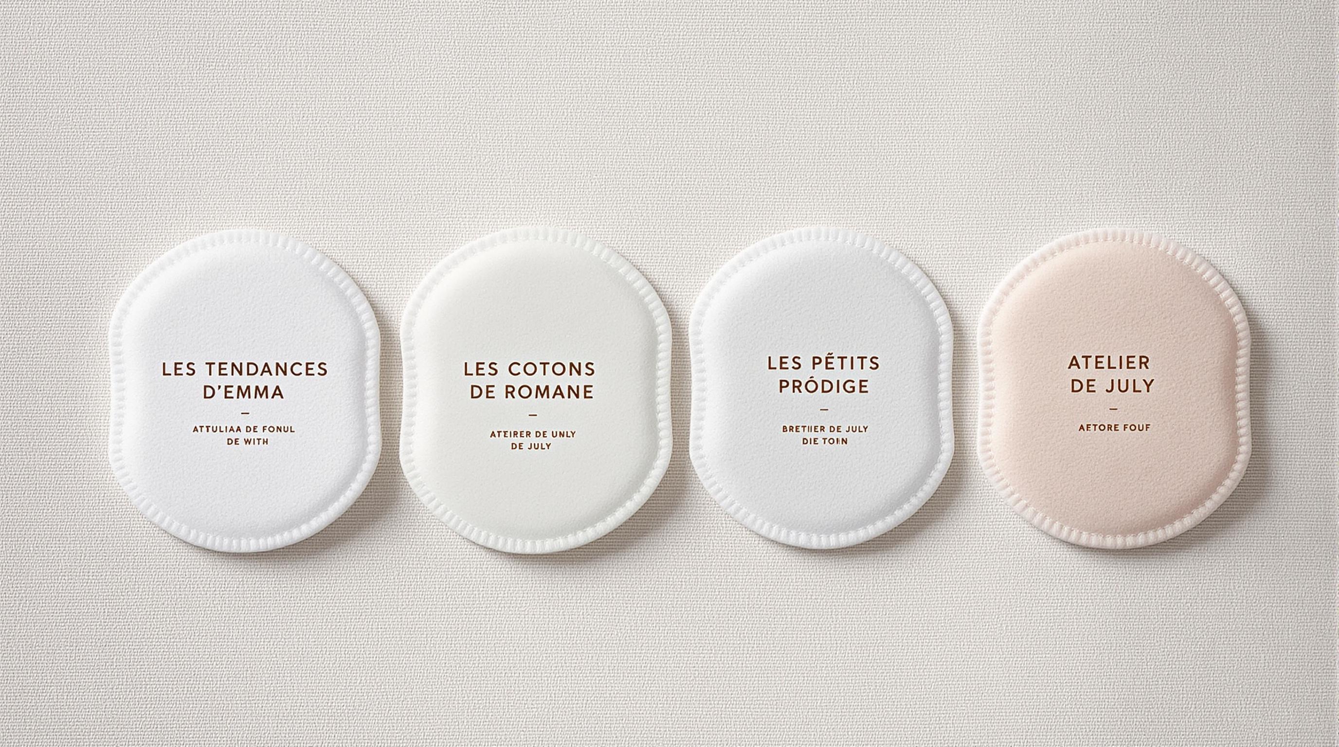 Comparatif visuel des cotons démaquillants réutilisables : Les Tendances d’Emma, Les Cotons de Romane, Les Petits Prödiges, Atelier de July