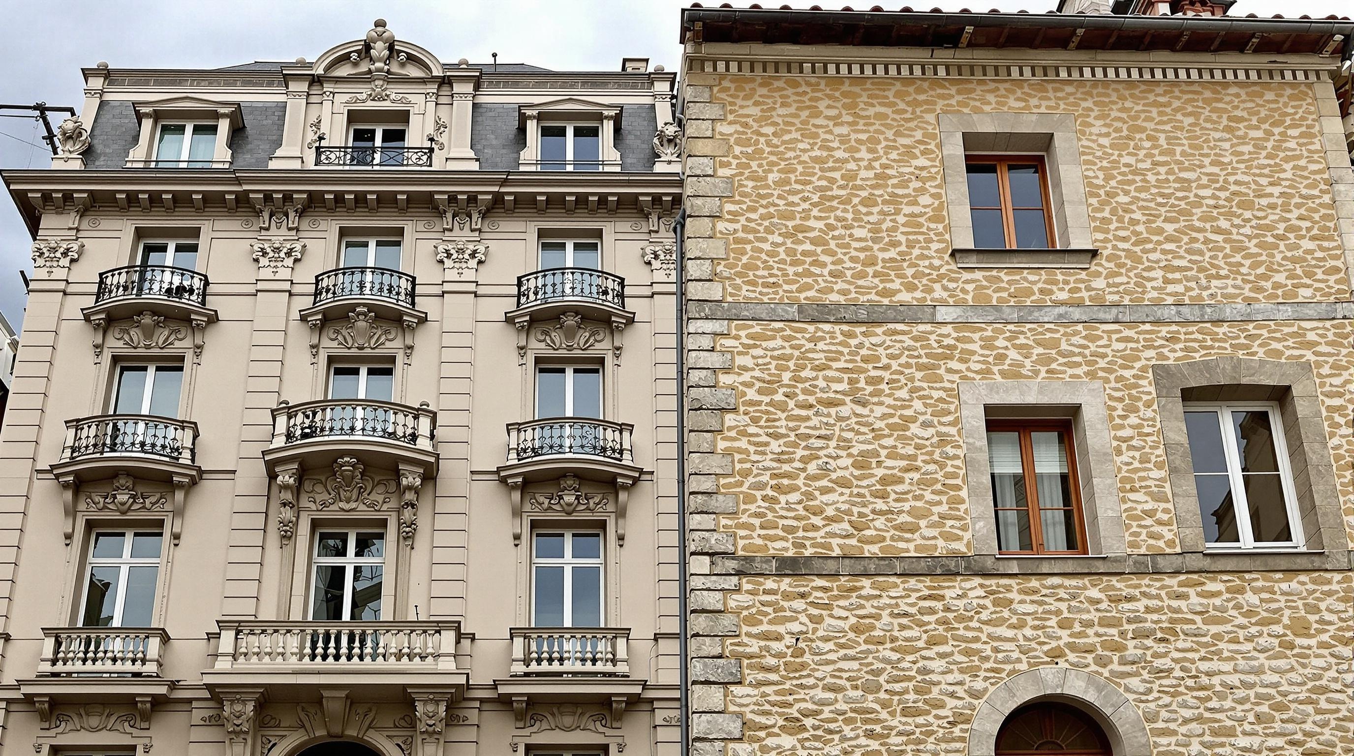 Façades : immeuble haussmannien vs maison Lot-et-Garonne