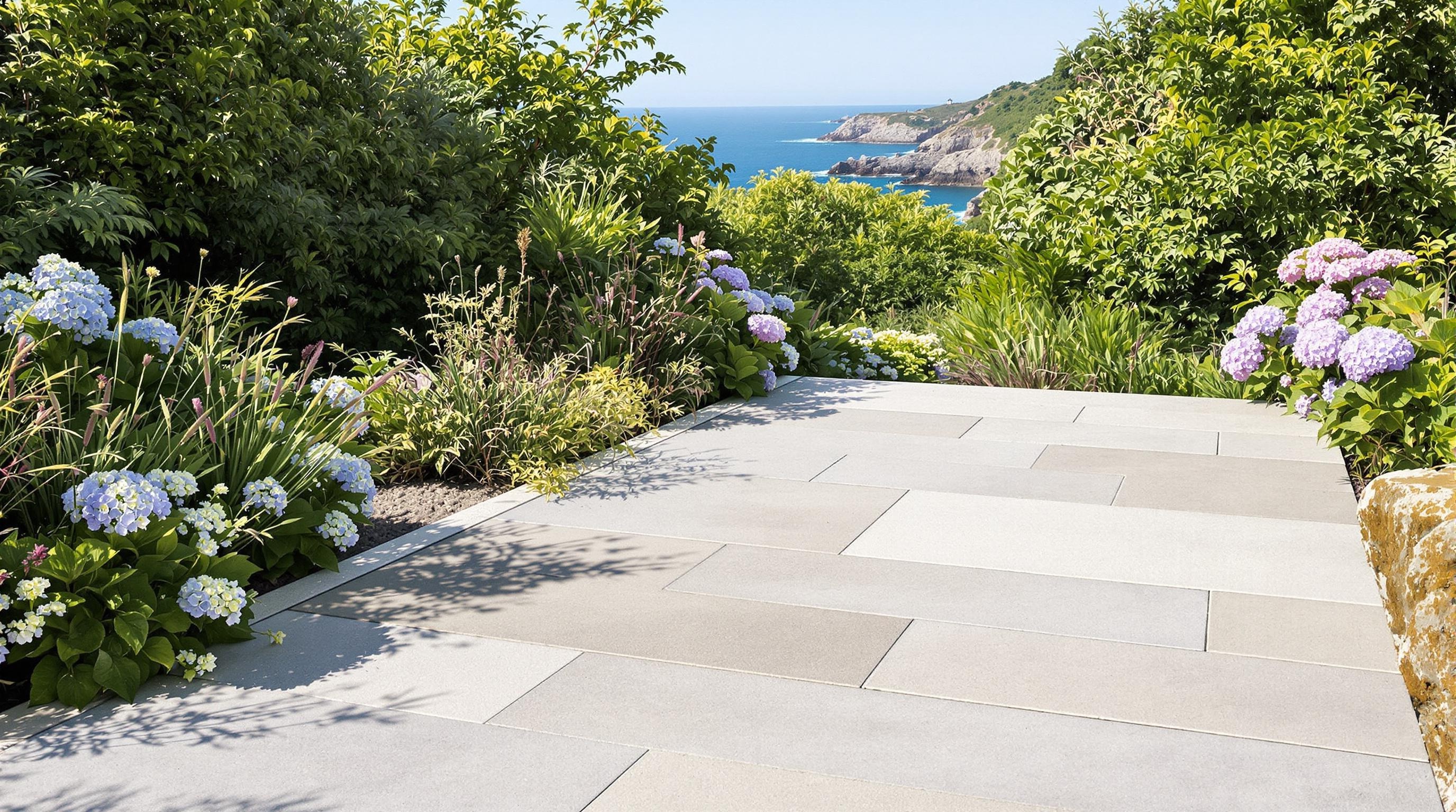 Terrasse accessible avec dalles sur plots dans une ambiance naturelle bretonne.